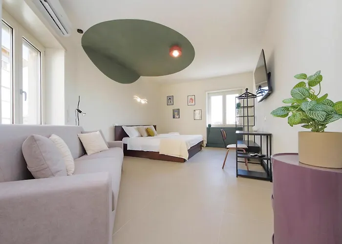 Big Mama S Apartment *